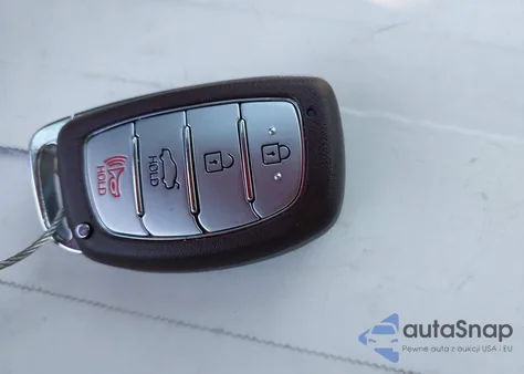 2017 Hyundai Elantra Value Edition z USA, uszkodzony, nr VIN KMHD84LF9HU337266